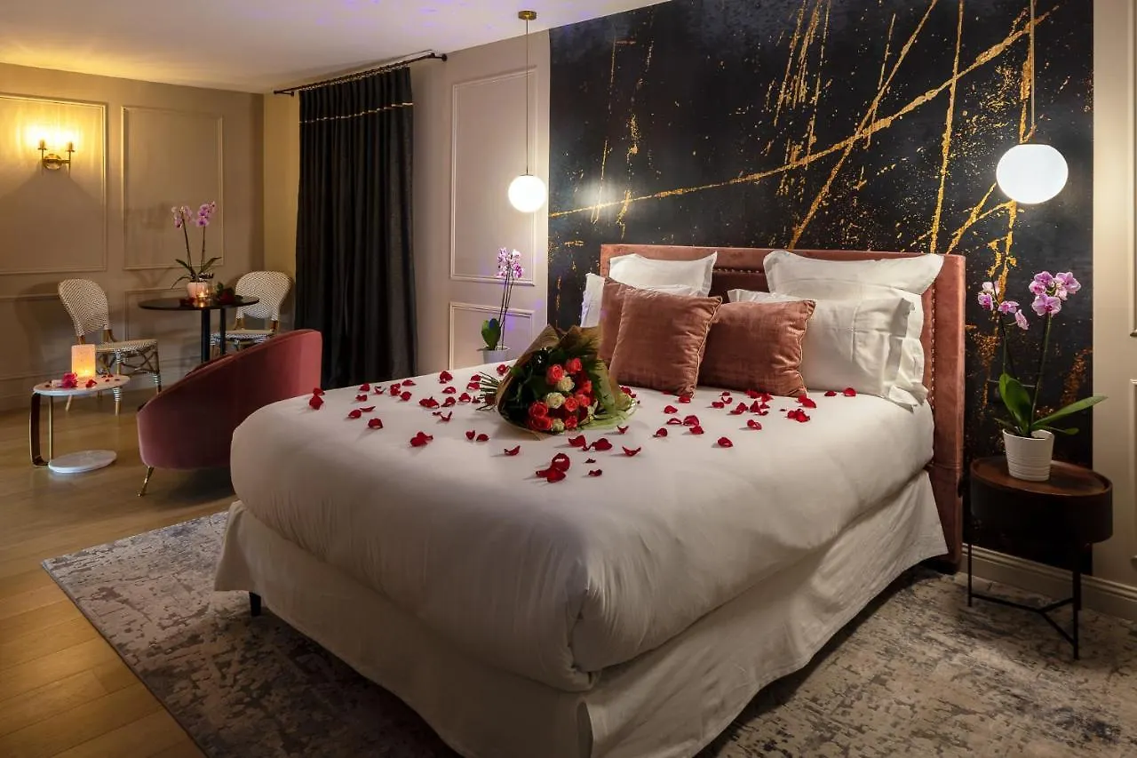 Les Chambres Romantiques - Suite Jacuzzi Privatif, Domaine Aixois D'Exception Aix-en-Provence Guest house