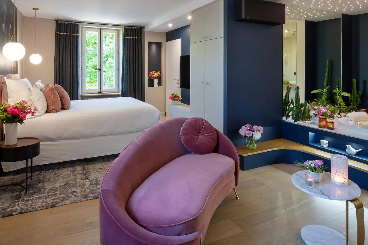 Les Chambres Romantiques - Suite Jacuzzi Privatif, Domaine Aixois D'Exception Aix-en-Provence 0*,  France